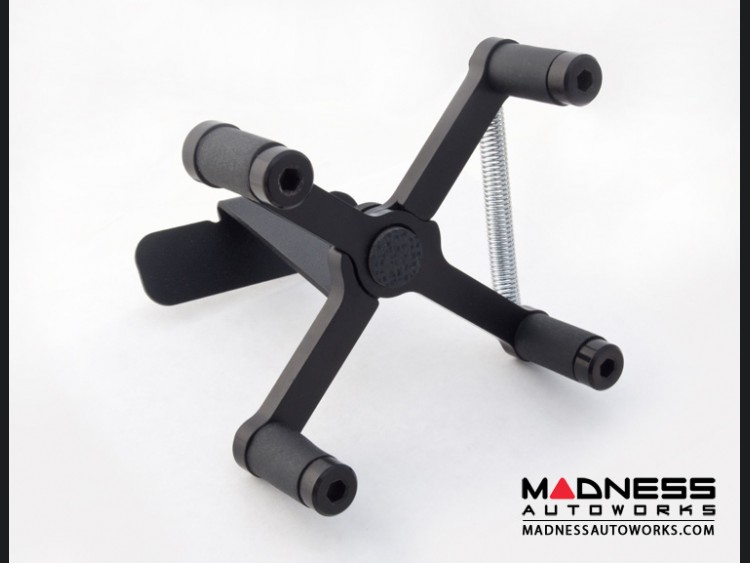 FIAT 500L Phone Mount Dashboard Mount Style 500 MADNESS Auto